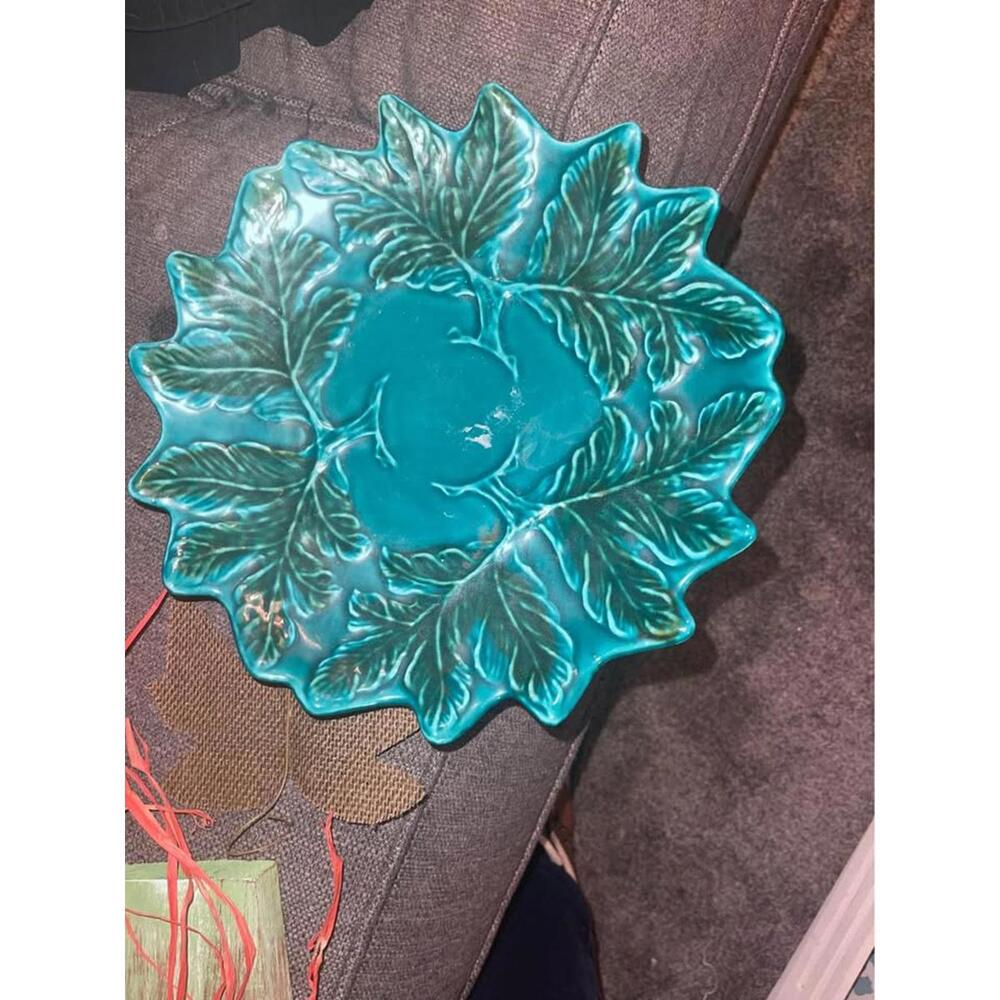 Vintage Calie USA Leaf Plate – Vibrant Teal Decorative Dish